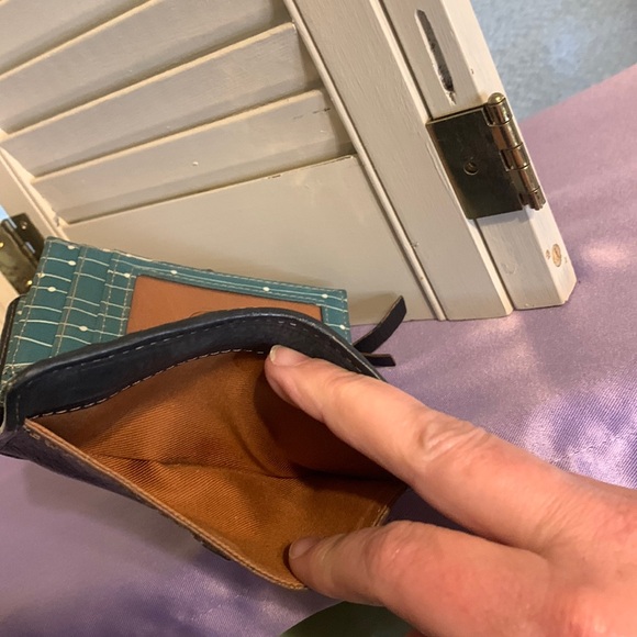 Fossil Navy and Mustard Leather Wallet - Picture 3 of 8